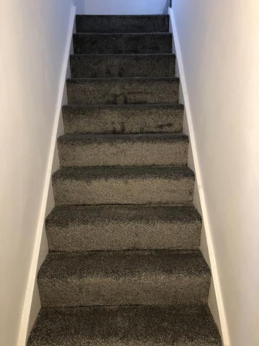 Lovely 3 Bedroom Entire Home With Street Parking - Close To Nec, Bhx Airport - Sleeps 6 Guests Ideal For Contractors & Families Birmingham Esterno foto